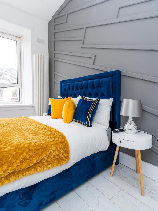 ULTRA LAVISH APARTMENT SLEEPS 4 GUEST COMFY, NETFLIX, 1 x Double Bed , 2 x Single Beds Glasgow Exterior foto